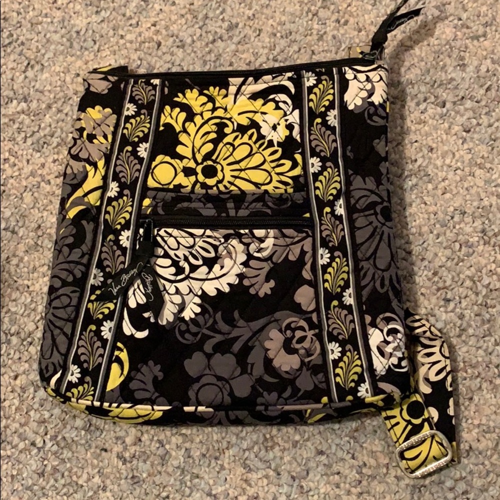 VB Crossbody - Picture 2 of 4
